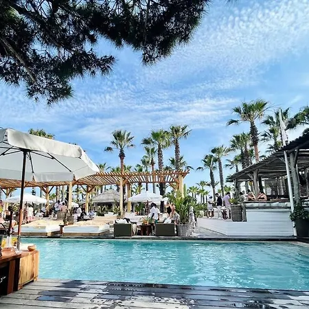 Domaine Des Vignes Golfe De Saint Tropez * 코골렝